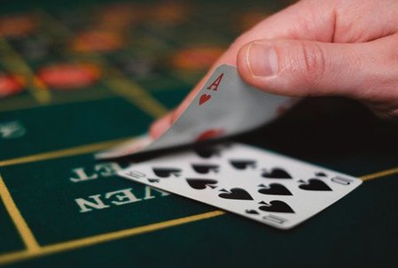 xì tố di động Kubet